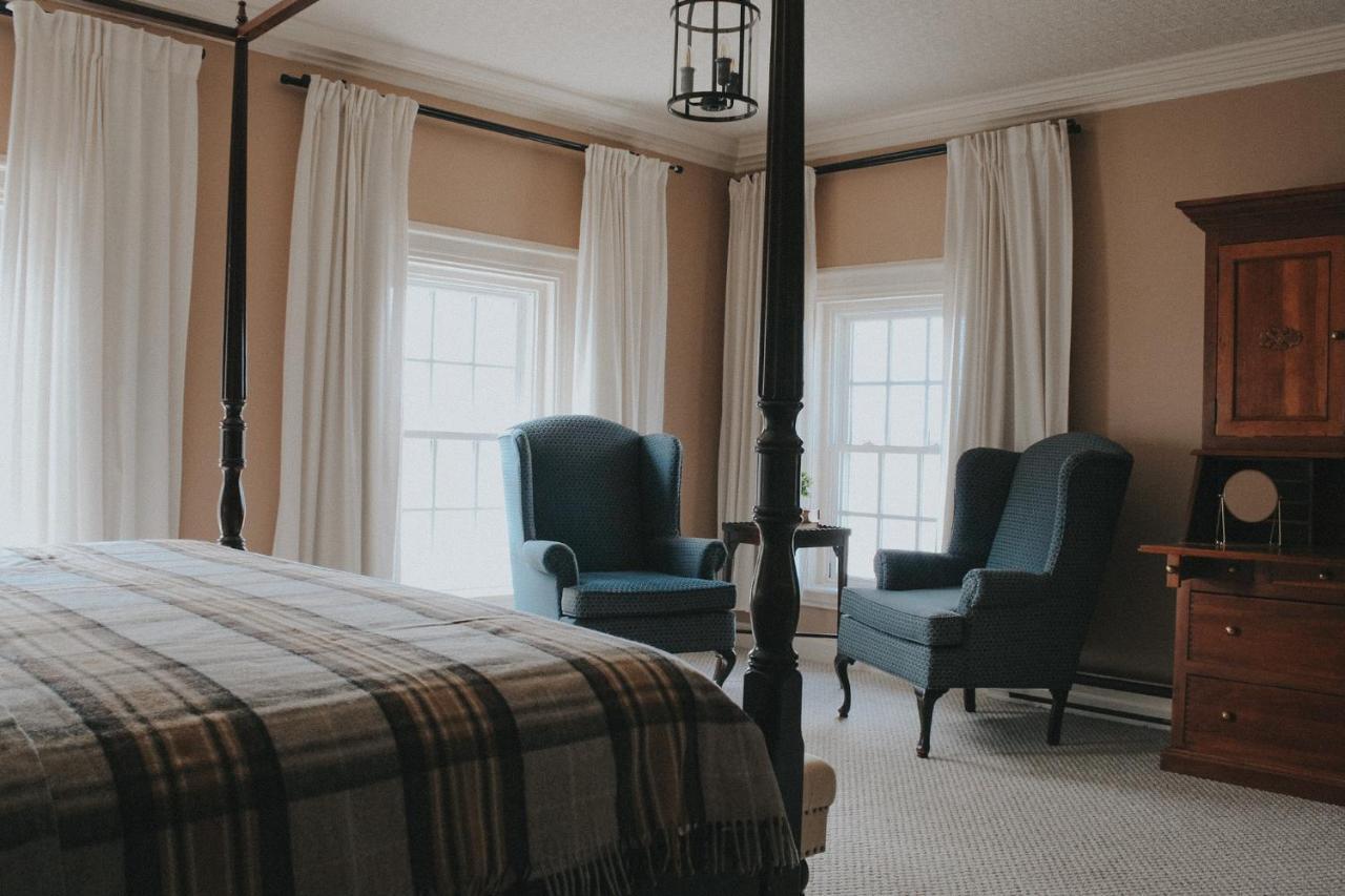 The Cooper'S Inn Шелберн Экстерьер фото